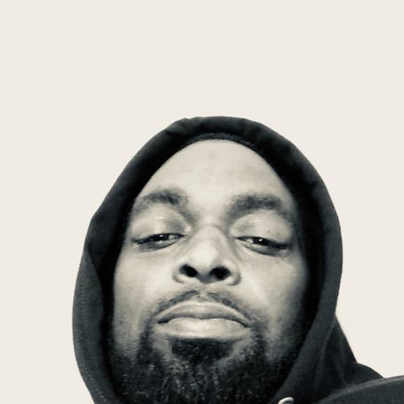 Profile Picture of Richard Dodd (@rdodd850) on Poshmark