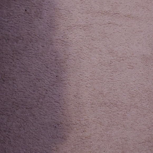 Profile Picture of Christy Puryear (@cpuryear0915) on Poshmark