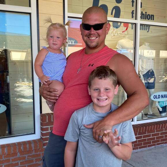 Profile Picture of Tyler Roark (@troark5720) on Poshmark