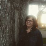 Profile Picture of Bonnie Bernard (@hockey_mama_76) on Instagram