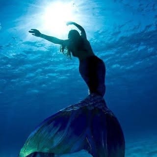 Profile Picture of lara_delmar (@lara_delmar) on Instagram
