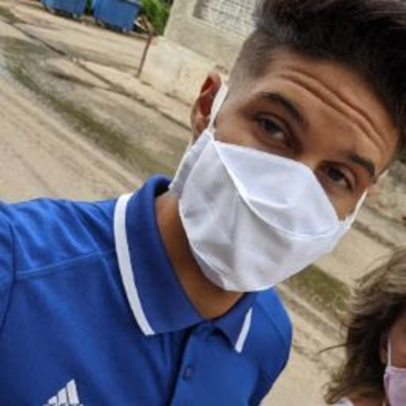 Profile Picture of Carlos Arturo (@yanesazor) on Poshmark