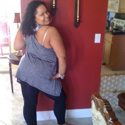 Profile Picture of Cindy Tavarez (@cindylamorena) on Twitter