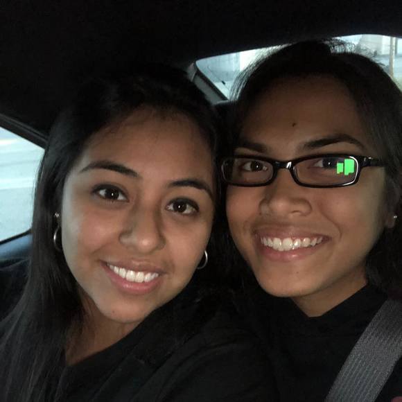 Profile Picture of Carolina Hidalgo (@cahr988) on Poshmark