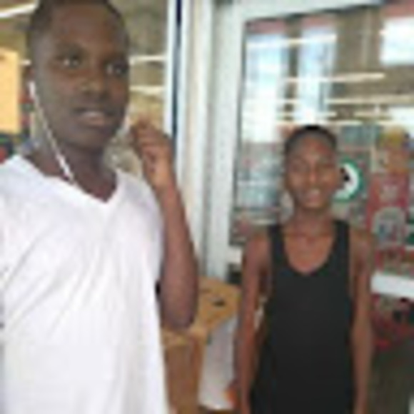 Profile Picture of Raymond Sylvester (@raymondsylve130) on Poshmark