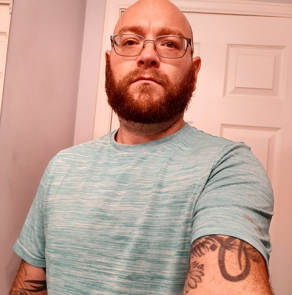 Profile Picture of Robert Buck (@rbuck1977) on Poshmark