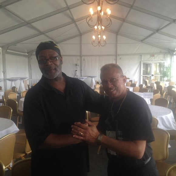 Profile Picture of Darryl Thomas (@thomasdt_todd) on Poshmark