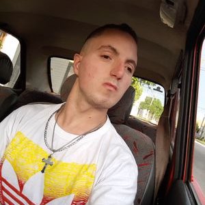 Profile Picture of Guillermo Ariel Manzo (@guillermo_manzo) on Twitter