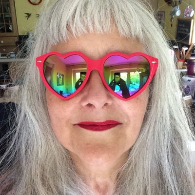 Profile Picture of Jane Stephens (@trixiebacon) on Twitter