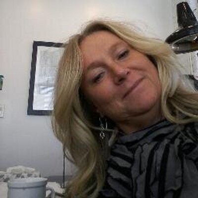 Profile Picture of Mary L Squire (@MaryLSquire) on Twitter