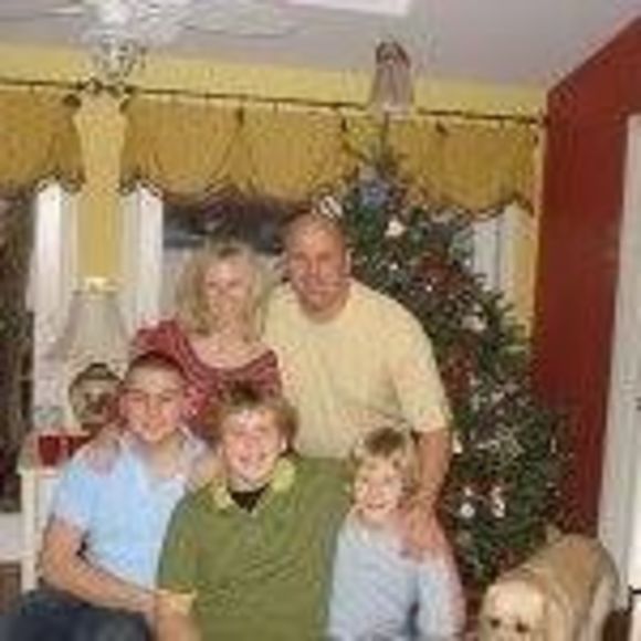 Profile Picture of Annette Zepko (@azepko) on Poshmark