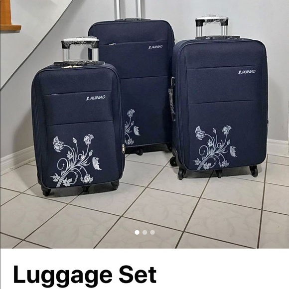 Profile Picture of Misha Chattha (@chattha007) on Poshmark