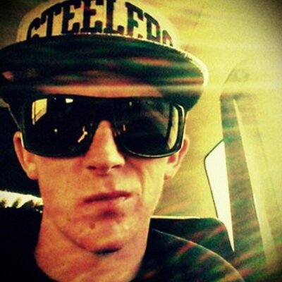 Profile Picture of Dylan Jarrett (@dkj_69) on Twitter