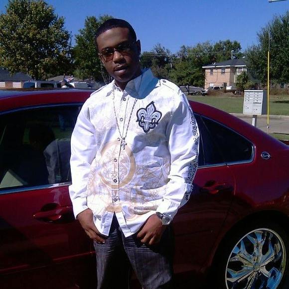 Benjamin Christoval - Poshmark Profile Picture of Benjamin Christoval (@bchristoval) on Poshmark