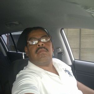 Profile Picture of Carlos Robinson (@carlosrobinson0) on Twitter
