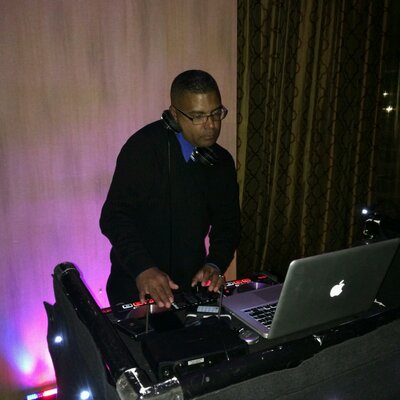 Profile Picture of Stephen Bunch (@clubchoicesdj) on Twitter