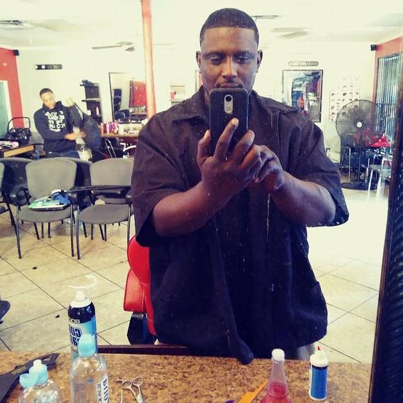 Profile Picture of Nathan Larkins (@nathanlarkins) on Poshmark