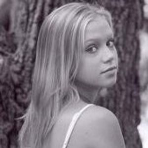 Profile Picture of Emily Minor (@emilyminor) on Myspace