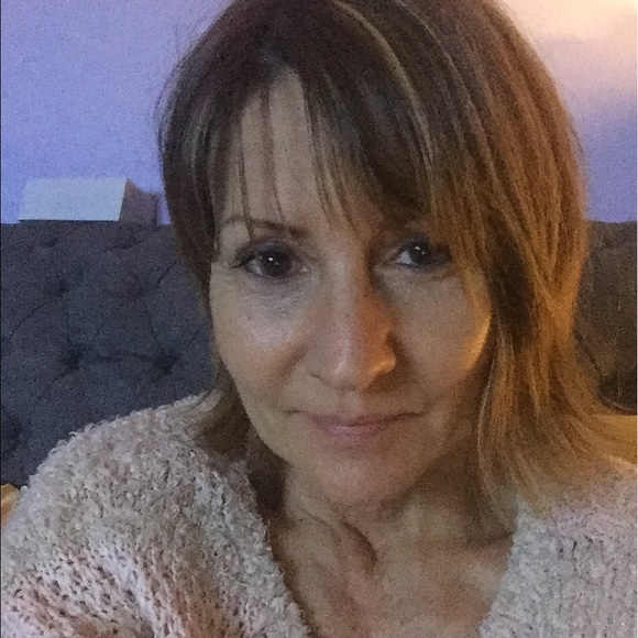 Profile Picture of Donna Ismailoglu (@dismailoglu) on Poshmark