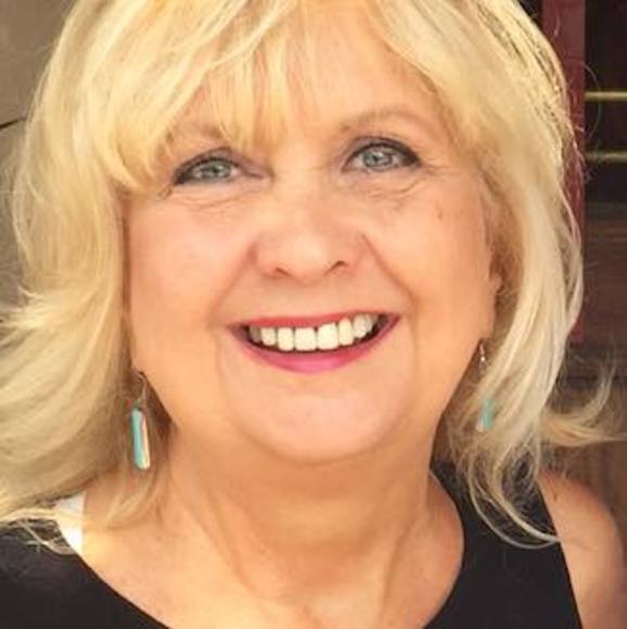 Profile Picture of Debra Adams (@cooper55) on Poshmark
