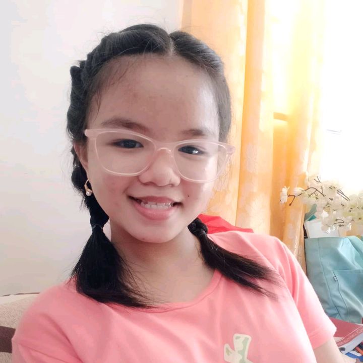 Profile Picture of cassandramoli (@cassmolijar) on Tiktok