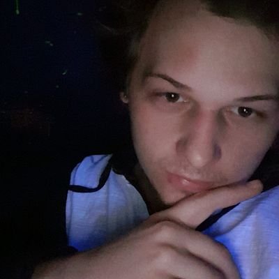 Profile Picture of Daniel Dixon (@SmdMrb) on Twitter