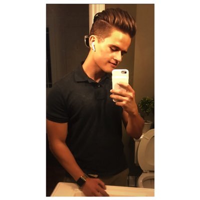 Profile Picture of Jacob Poole (@JacobMPoole) on Twitter