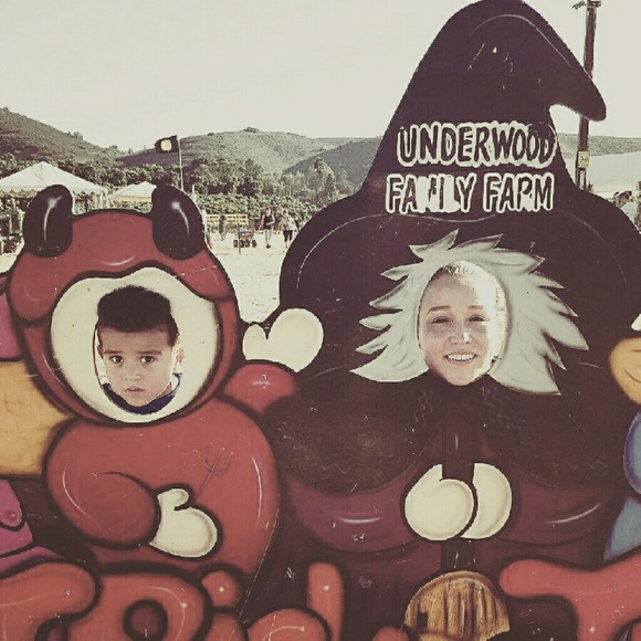 Profile Picture of Mirna Andrade (@mirna002000) on Poshmark