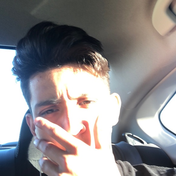 Profile Picture of Daniel Garcia (@danielgg1515) on Poshmark