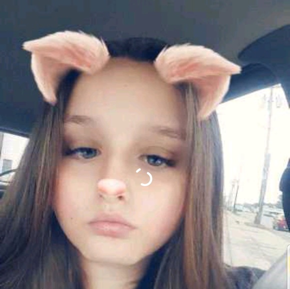 Profile Picture of Clarice Leising (@clariceleising) on Poshmark