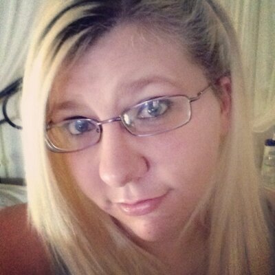 Profile Picture of Stephanie Goodwin (@duckie2k1024) on Twitter