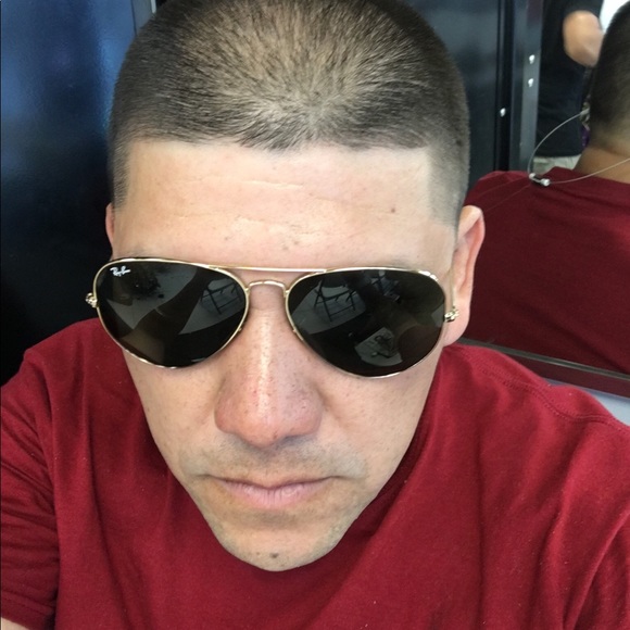 Profile Picture of Jose Olmedo (@antonioolmedo) on Poshmark