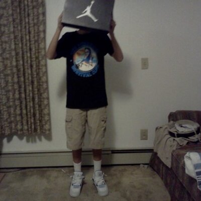 Profile Picture of Edward Schreiber (@eddyed12) on Twitter