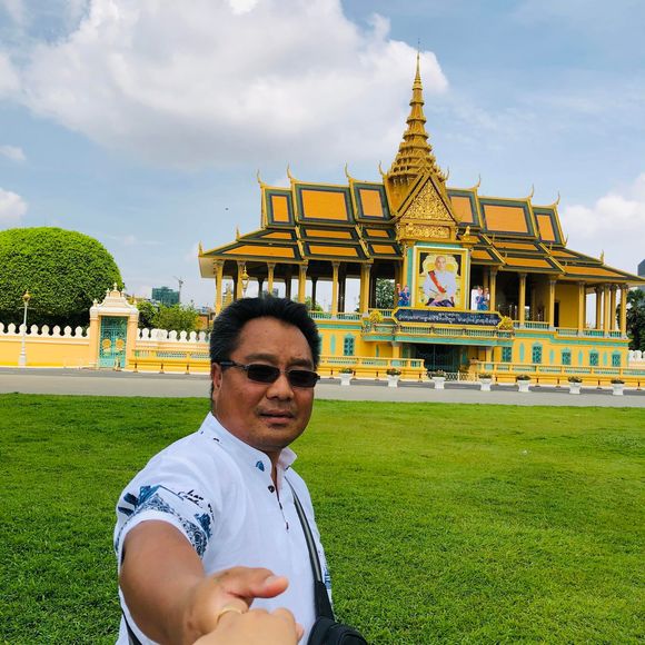 Komar Chhum - Poshmark Profile Picture of Komar Chhum (@komarchhum) on Poshmark