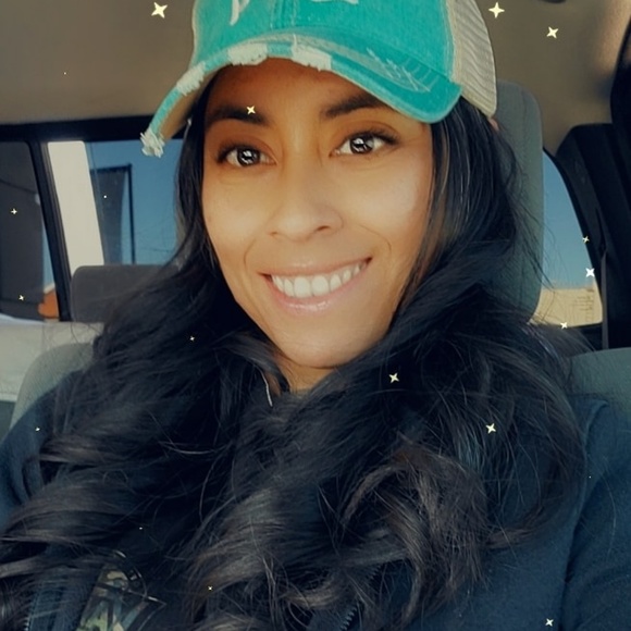 Profile Picture of Jamie Stopke (@jaymieq) on Poshmark