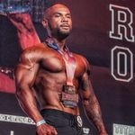Profile Picture of ᴊᴇʀʀʏ • 𝘑𝘦𝘺 • ᴘʜɪʟɪᴘᴘᴇ 🇫🇷🇲🇬 (@petitbonhomme_en_muscle) on Instagram