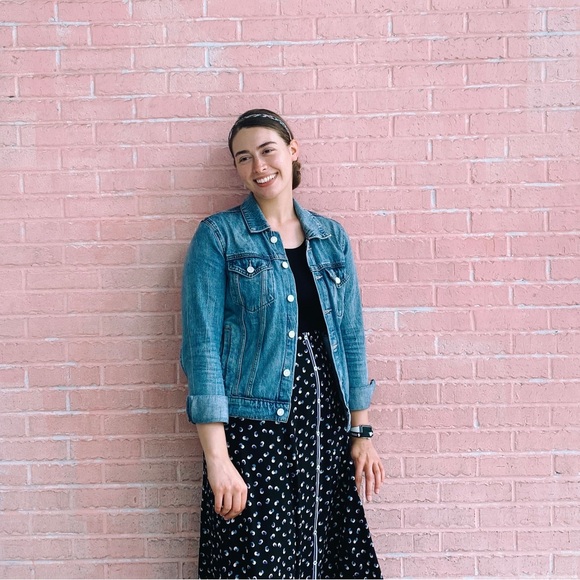 Profile Picture of Autumn Jeter (@ajeter98) on Poshmark
