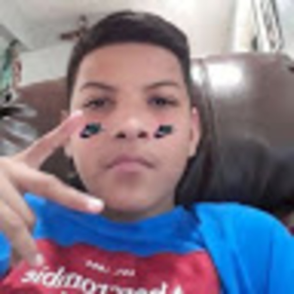 Profile Picture of Christopher Licea (@christopherlice) on Poshmark