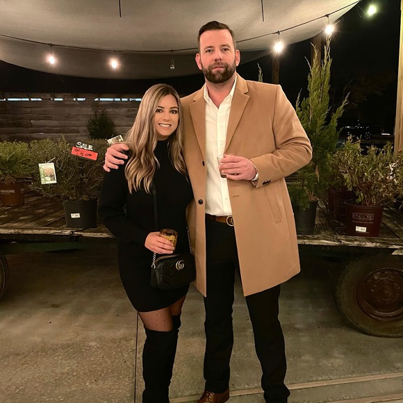 Profile Picture of Stephanie Paxton (@paxton_s) on Poshmark