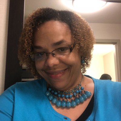 Profile Picture of Angela Leggett (@mzlegg35) on Twitter