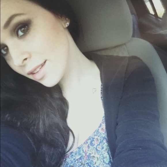 Profile Picture of Caitlyn Purviance (@cpurviance) on Poshmark