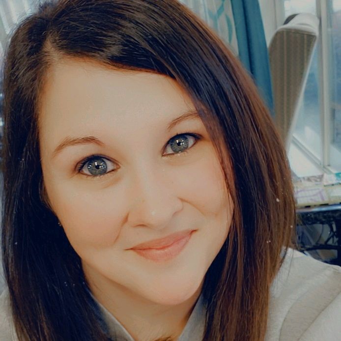 Profile Picture of Carrie Mathis (@@carriehollowaymathis) on Tiktok