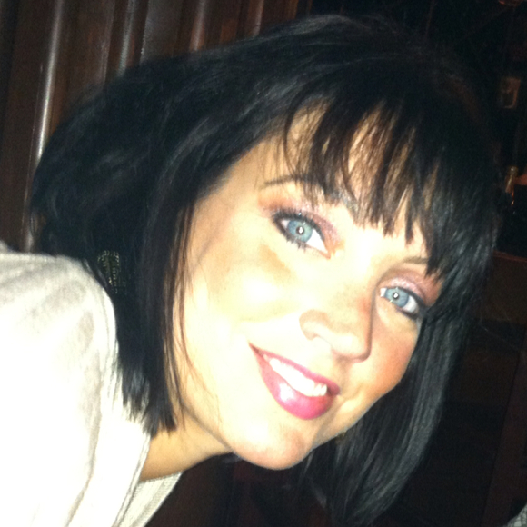 Profile Picture of Gina Roberts (@ginasteg) on Poshmark