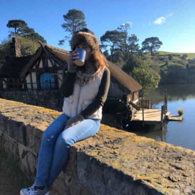 Profile Picture of Annie Hill (@annieeehill) on Twitter