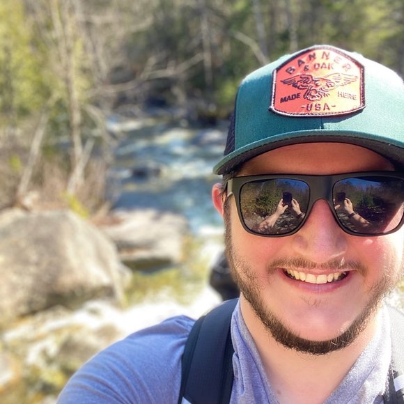 Profile Picture of Peter Bellizzi (@peter_bellizzi) on Poshmark