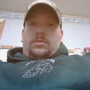 Profile Picture of Lee Small (@221133851) on Myspace