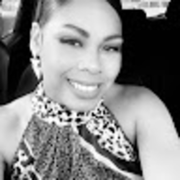 Profile Picture of Wendy Beltran (@endy1914) on Poshmark