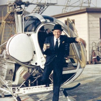 Profile Picture of Simon Oliver (@TonyRome51) on Twitter