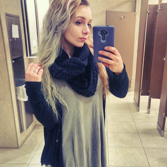 Profile Picture of Monica Compagna (@monicammae) on Poshmark