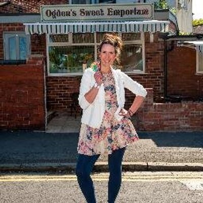 Profile Picture of Victoria Ogden (@VickiOggieOgden) on Twitter